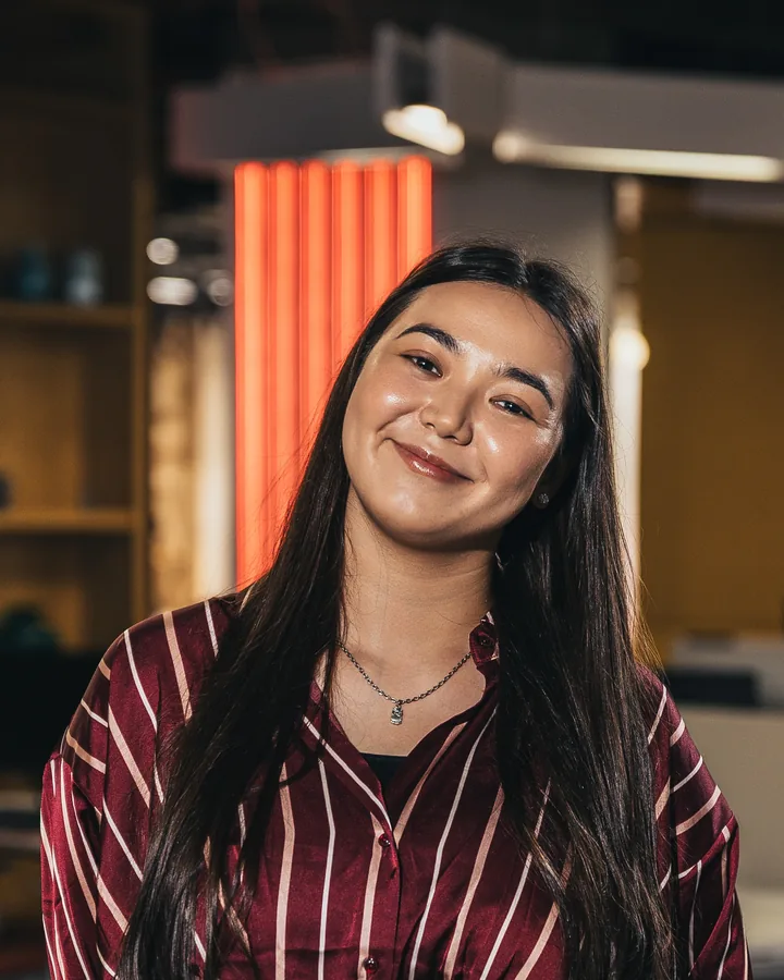 Ms Aruna, преподаватель английского языка JUST SPEAK IT