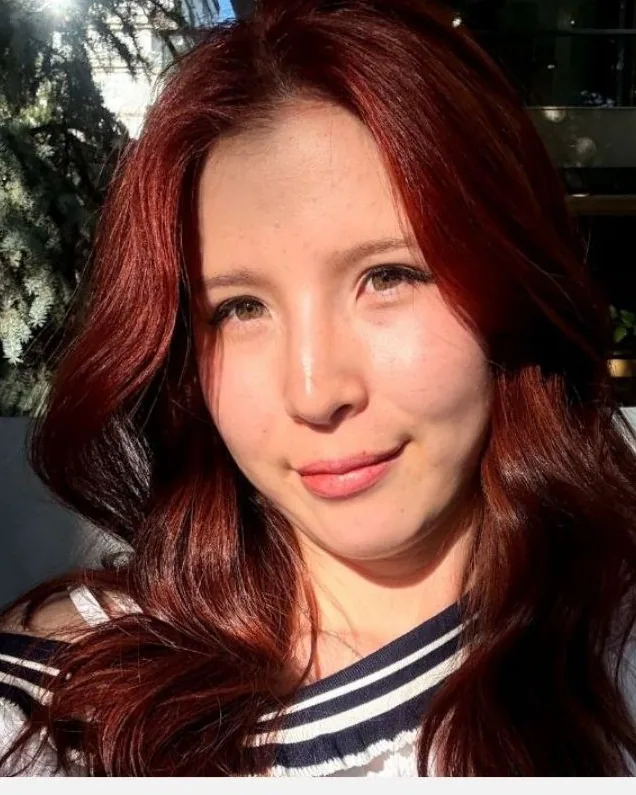 Nurlan Laura, преподаватель английского языка JUST SPEAK IT