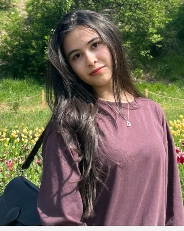 Sadanova Amina, преподаватель английского языка JUST SPEAK IT